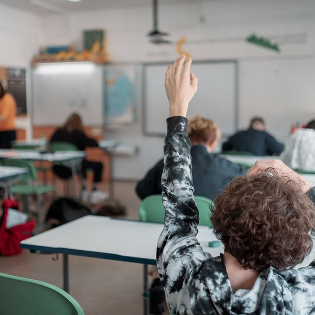 «Горизонт планирования — дотянуть до конца года». Что будет с международными школами в Москве