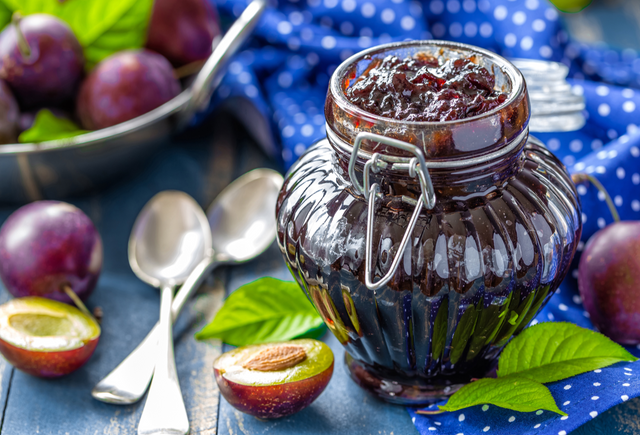 Как сварить идеальное повидло: нужны только сливы — из них получится густая, почти шоколадная паста