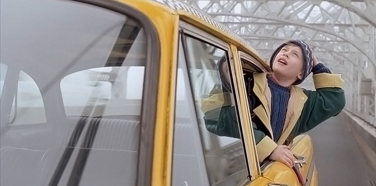 Один в большом городе. Когда ребёнка отпускать одного из дома и как научить его самостоятельности