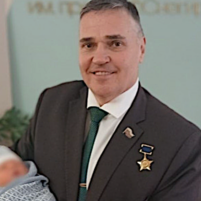 В Ленобласти 59-летний чиновник стал отцом 33-го ребенка