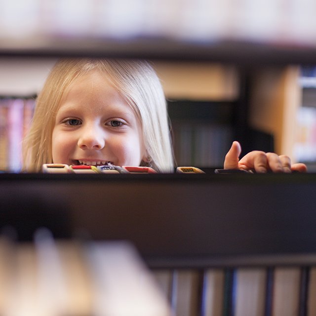 «Они приходят к нам, потому что здесь им рады»: какой должна быть идеальная детская библиотека