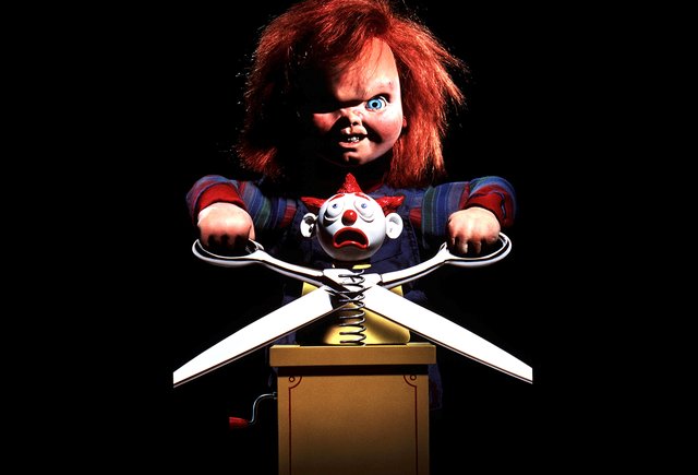 Как забрать у двухлетки ножницы или телефон, чтобы у него не было истерики?