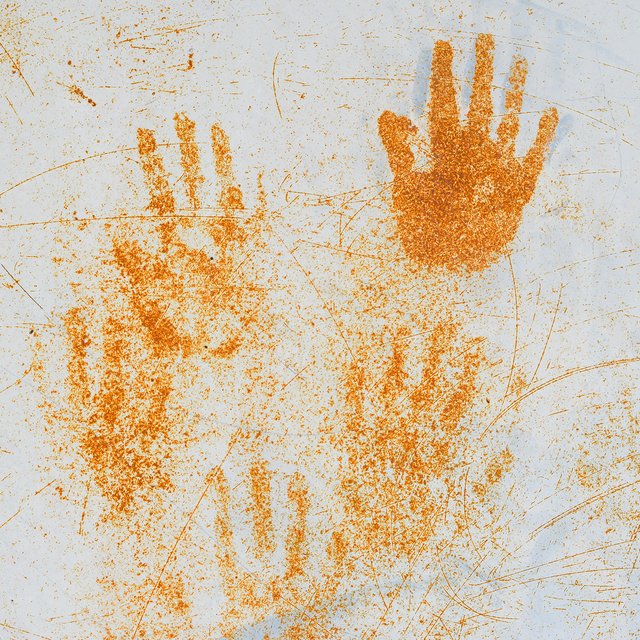 Мальчики в 7-м классе пристают к девочкам и трогают их за интимные места. Как вести себя девочкам?