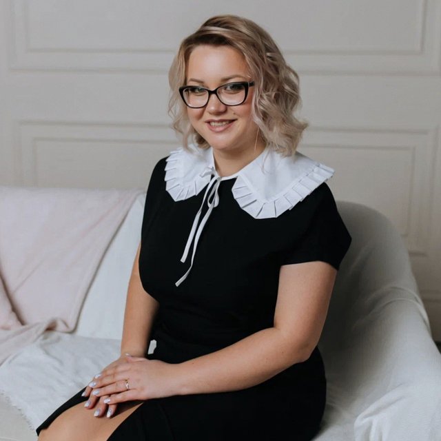 «Я получала 12 тысяч, а теперь 120». Учительница — о том, как она ушла из школы, но осталась в профессии