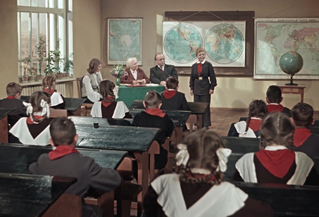 Почему троечники успешнее отличников, а говорить «слазь оттудова» — неправильно