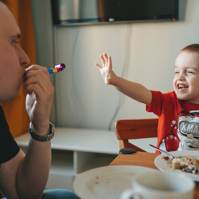 Муж не слушает меня и по-своему воспитывает нашего сына: что делать?