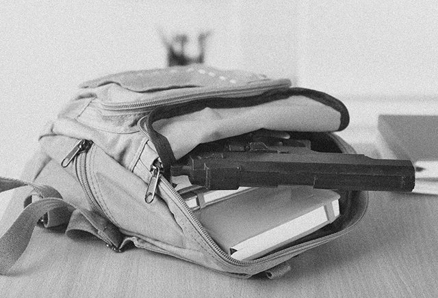 «Дети отнеслись ко всему спокойно»: что произошло в школе № 15 в Шадринске, где ученицы устроили стрельбу