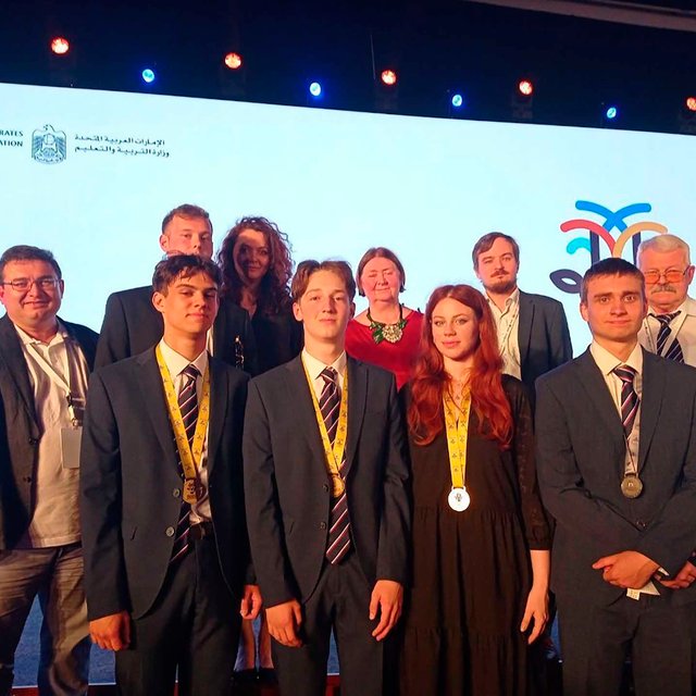 102 страницы с заданиями за 4 часа. Международная олимпиада по биологии в ОАЭ глазами победителей из России