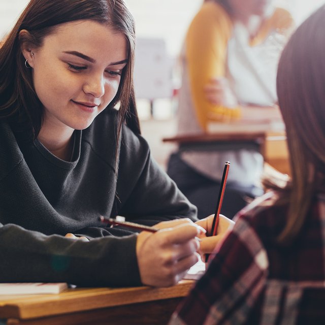 Экономисты выходят из моды, а рекламщики — нет. 7 выводов о приемной кампании в вузы — 2023