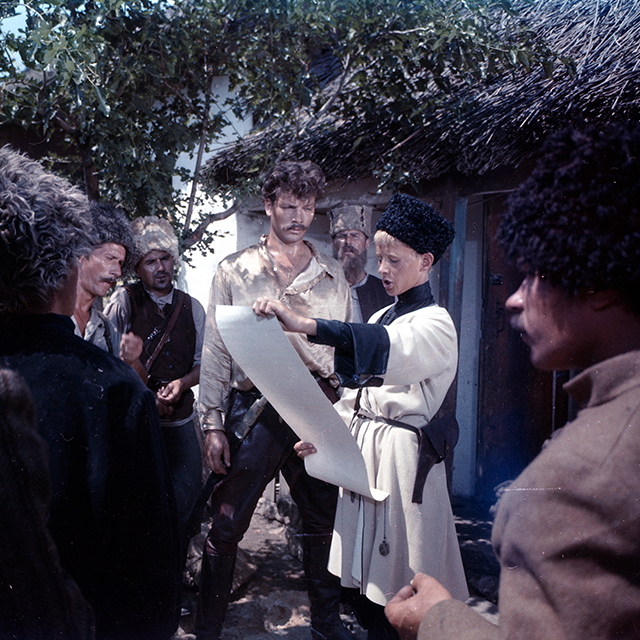 7 любимых советских фильмов, которые лучше не показывать детям