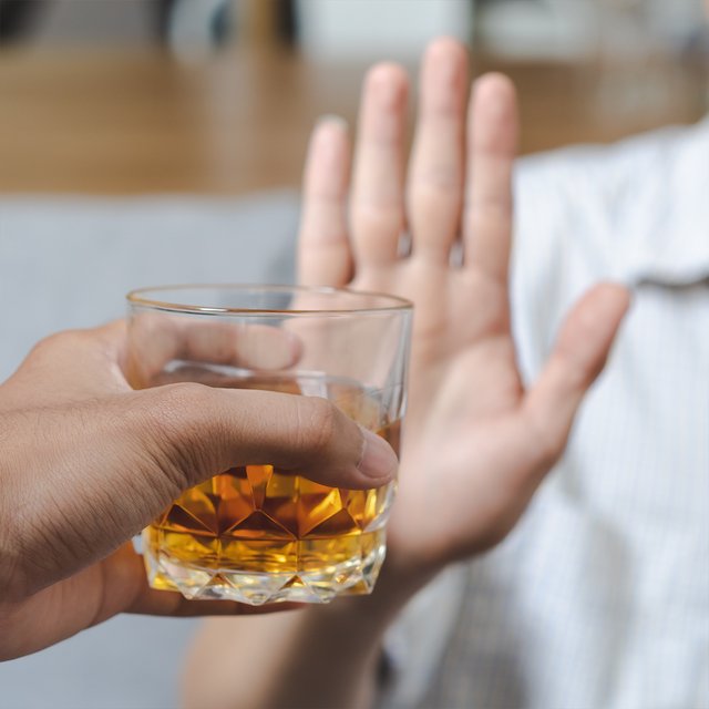 «Поднимем тост за дешёвые цены!» Почему не стоит так говорить — и дело вовсе не в инфляции