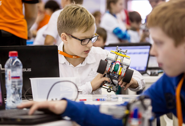 Роботы против мышей: как школьники изобретают умные машины