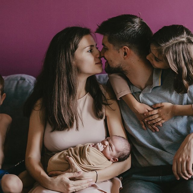 «Раннее развитие — это зло»: правила воспитания журналиста Никиты Белоголовцева