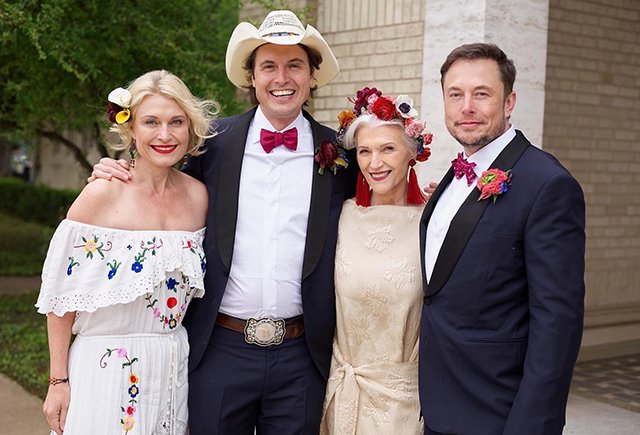 «Если дети не приучены к роскоши, они умеют выживать». Правила воспитания мамы Илона Маска