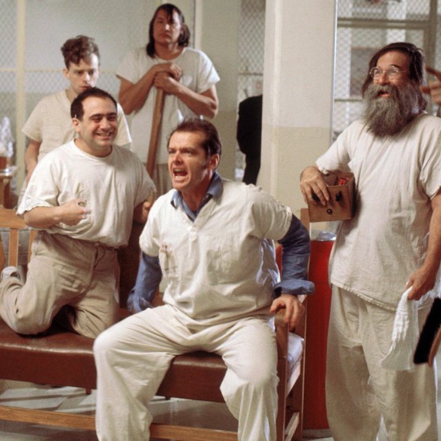 Как прошёл мой первый педсовет. И почему мне было стыдно за своих коллег-учителей