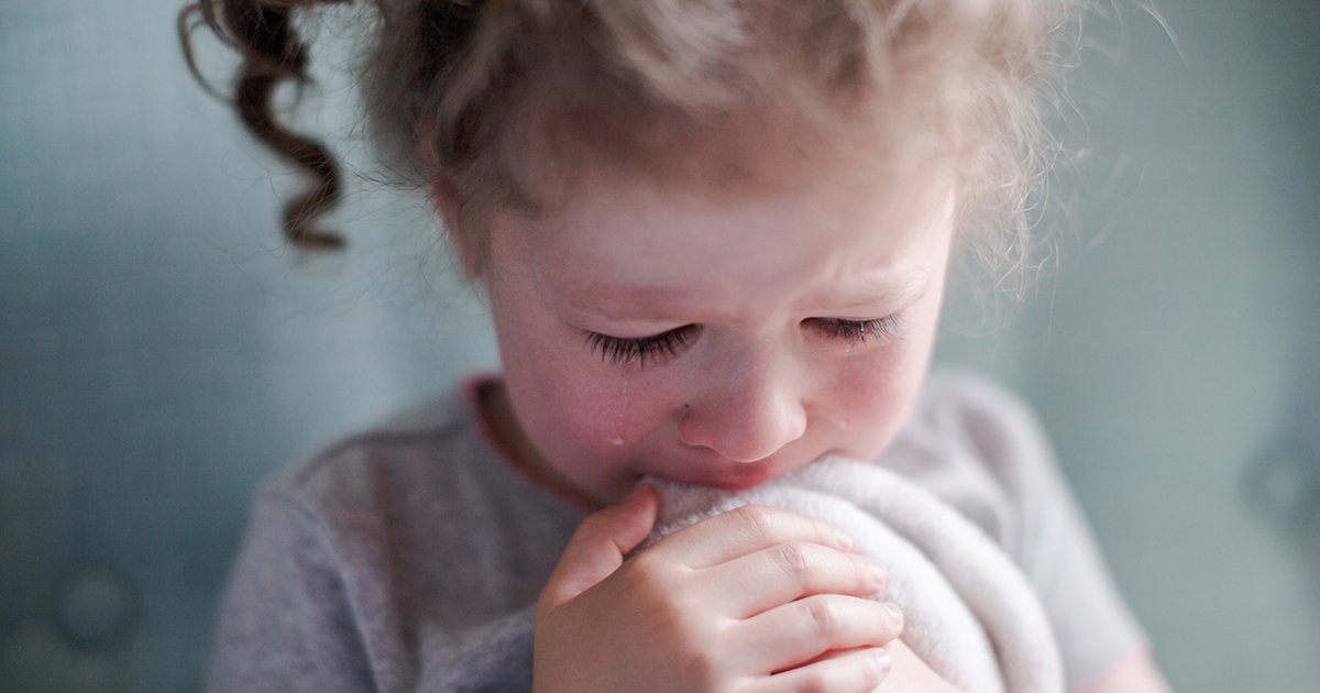 Почему ребенок 3 лет плачет