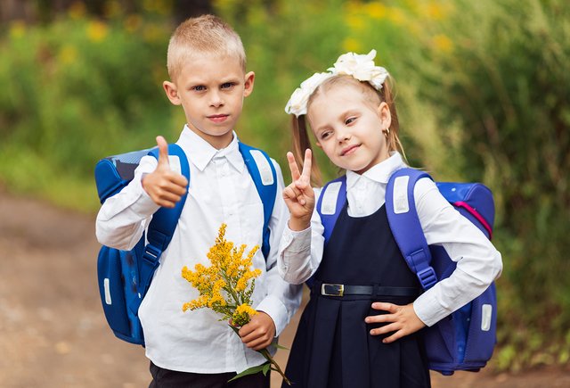 Счётные палочки нужны? А пастель? Тест: что должно быть в рюкзаке у первоклассника