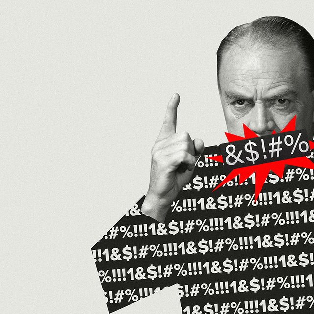Учитель постоянно оскорбляет сына, да еще и пишет гадости о нем в общий чат. Что-то можно с этим сделать?