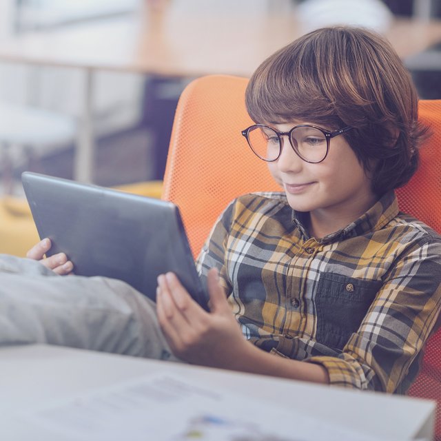 «Эволюционируем как страусы»: о плюсах и минусах чтения c экрана