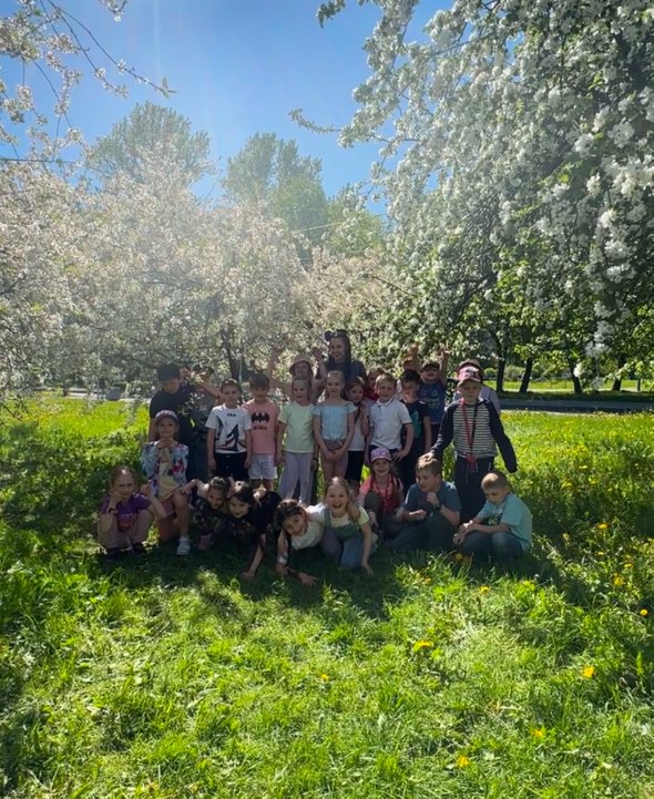 Анжела Воронцова. «Первоклассники сначала вообще не поняли, что я им предлагаю». Как и зачем учительница началки преподает детям жестовый язык