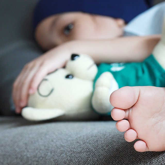 «Сначала кажется, что это приговор». История Ильи и его родителей, которые вместе победили лейкоз