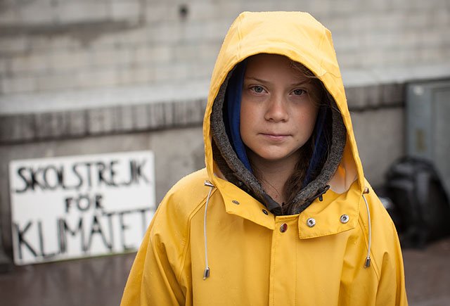 «Я хочу, чтобы вы запаниковали». Как Грета Тунберг прогуляла школу и стала главным экоактивистом мира