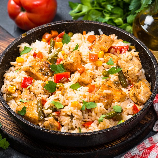 Детский плов с курицей, который можно приготовить на мангале, — справится даже новичок