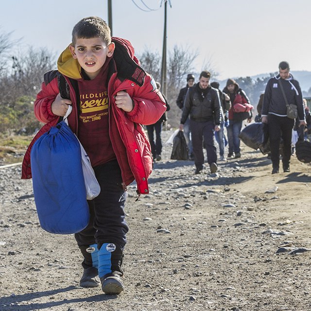 «Меня жалеть не надо, это всё ужасы войны». Истории детей-беженцев, которые сбежали в Россию