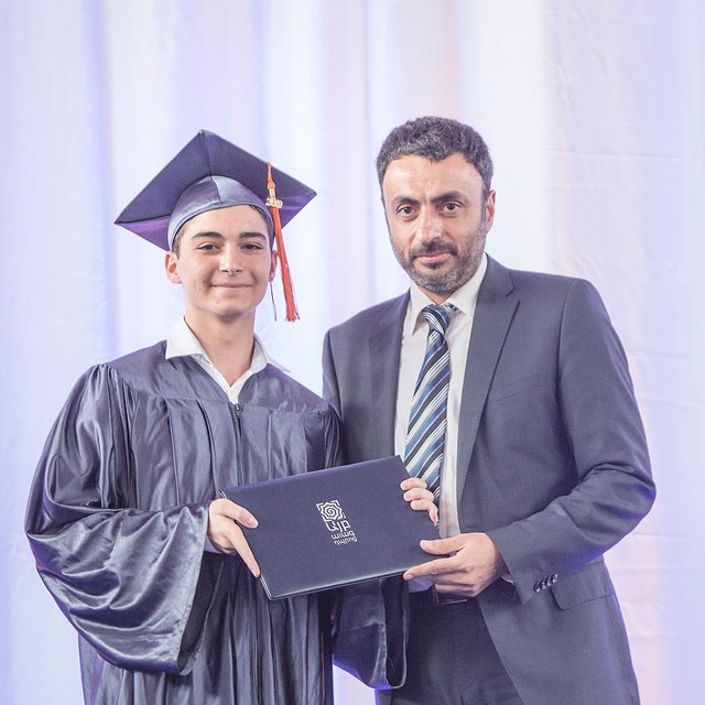 Что не так с фразой «Садись, пять»? Интервью с Арамом Пахчаняном – создателем школы, где не боятся ошибок