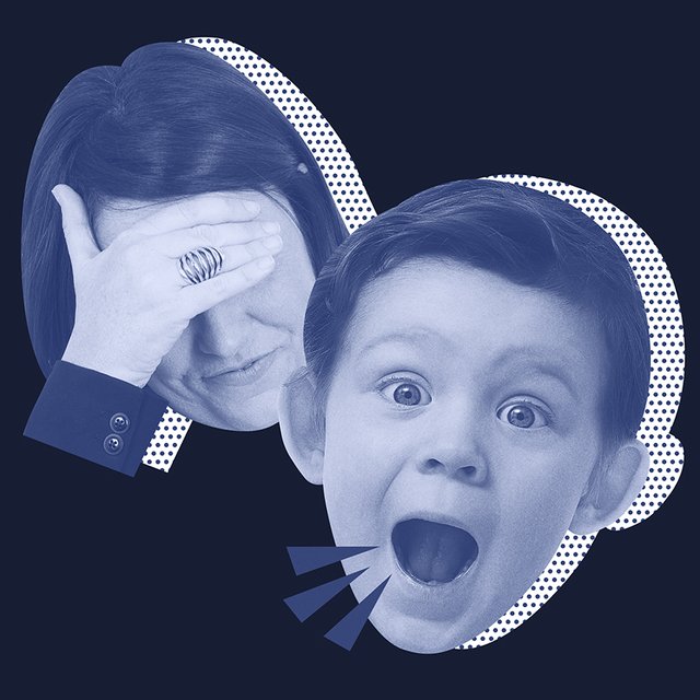 «На похоронах племянница спросила, а что в коробке». 10 детских перлов, которые заставили родителей краснеть