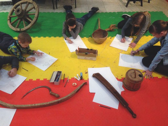 Дети изучают искусство. Ну и зачем айтишнику классическая музыка? Педагог по креативному мышлению — о том, почему искусство важно изучать всем