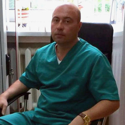 Отдыхавший на озере в Подмосковье врач спас тонувшего подростка от клинической смерти