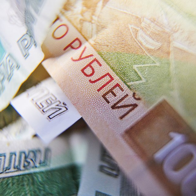 «На всю страну объявили — и на этом всё?»: почему учителям не проиндексировали зарплаты