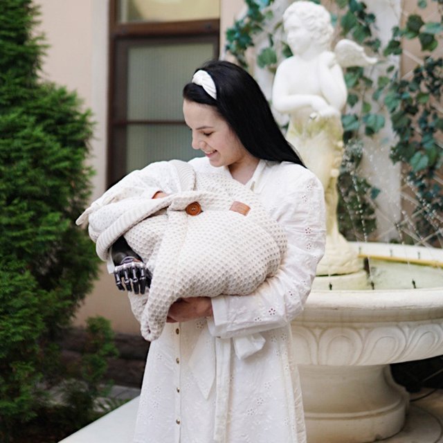 «Дети знают, что со мной случилось. Без подробностей». Правила воспитания «мамы-трансформера» Маргариты Грачёвой