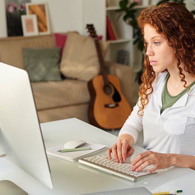 Поступление в вуз в 2023 году через «Госуслуги»: как подать оригинал аттестата