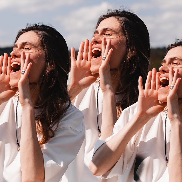 Крик — главный тренд осени: почему все вокруг кричат и где кричать в России