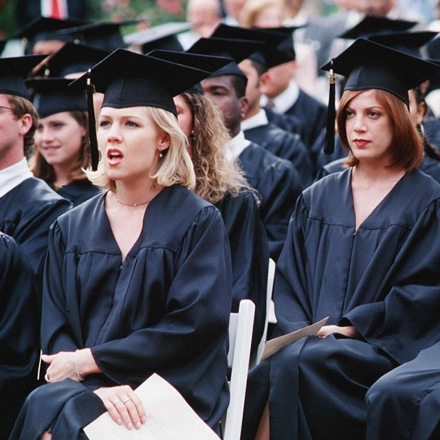 12 культовых сериалов о подростках 90-х и нулевых