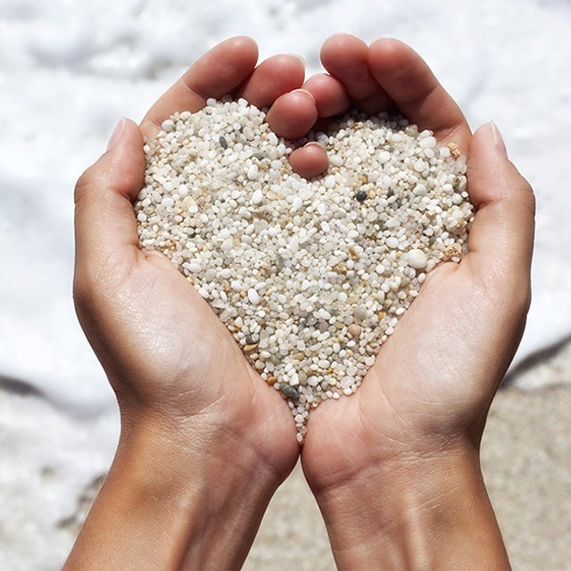 «Российский песок пользуется огромным спросом». Как переводчица из Подмосковья открыла музей песка