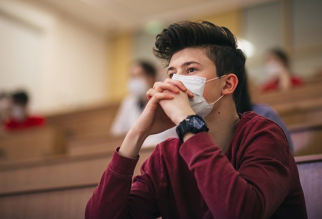 Не пускать, пускать, подумать: как будут учиться и жить студенты без прививки или с медотводом