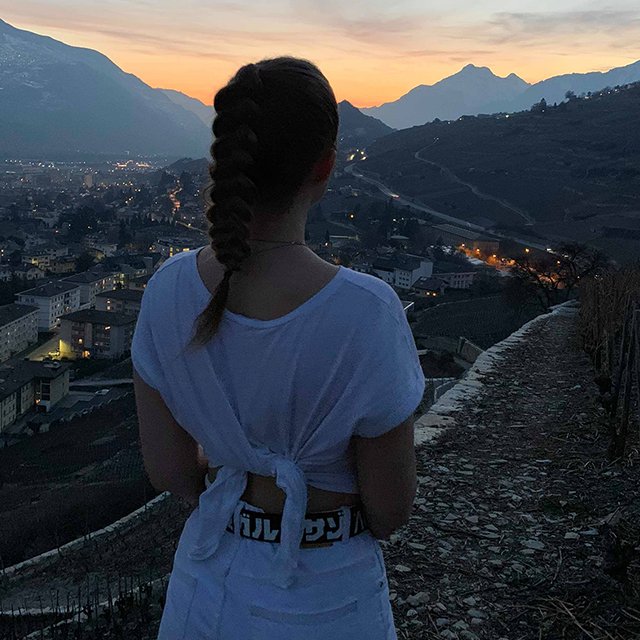 «Папа отправил меня учиться в Швейцарию»:
как в 14 лет оказаться в незнакомой стране без знания языка