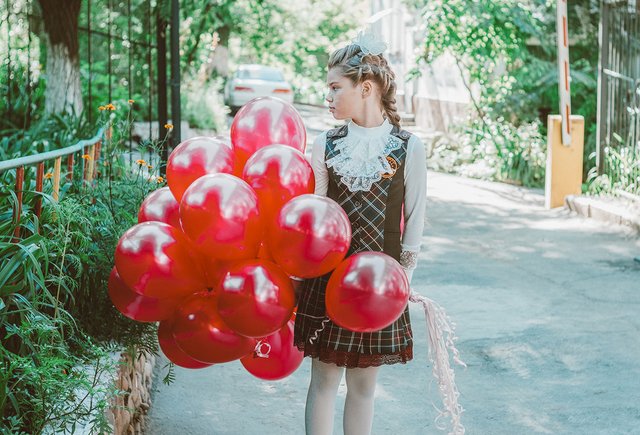 Каким будет 1 сентября? Онлайн или офлайн, с линейками или без — и грозит ли школам цифровизация