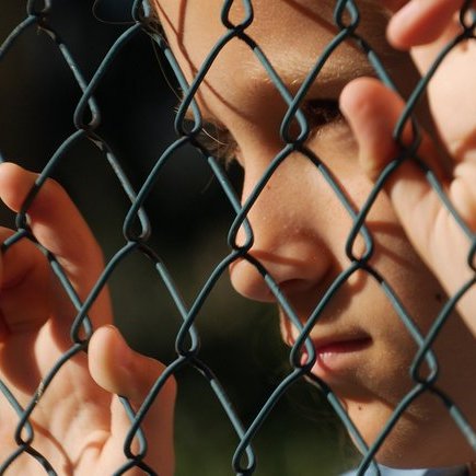 «Детей у меня не будет. Ничего не хочу после себя оставлять»: интервью с жертвами школьного буллинга