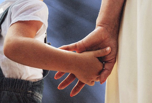 Бывшая жена настраивает сына против меня и моих родителей. Как быть?
