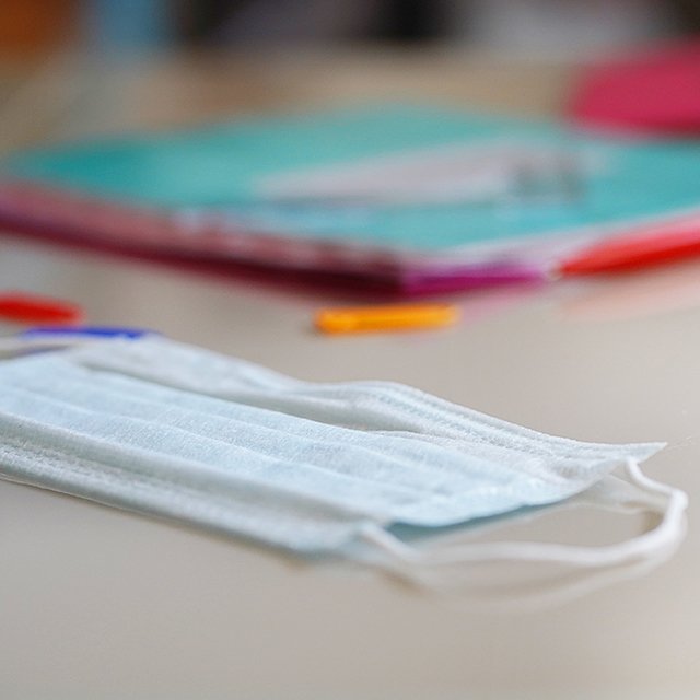 Выплатят ли мне компенсацию, если я останусь дома с ребёнком из-за закрытия школы?