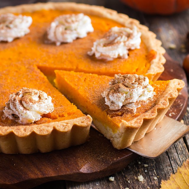 Ароматный тыквенный пирог на Хеллоуин: его полюбят даже дети, которые не едят овощи