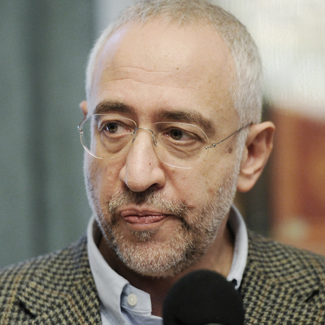 "Российские учителя
находятся
в положении Золушки"