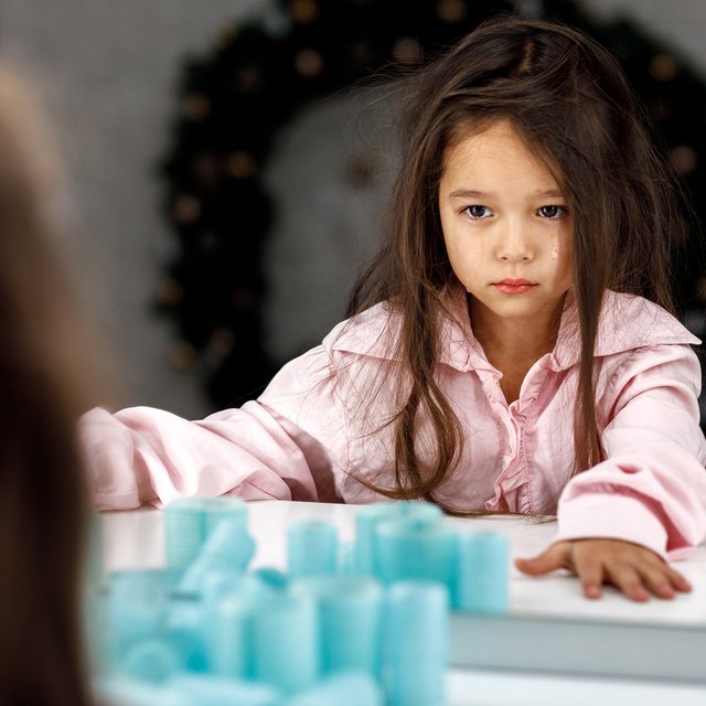 Дочь говорит, что она некрасивая: как помочь ей повысить самооценку