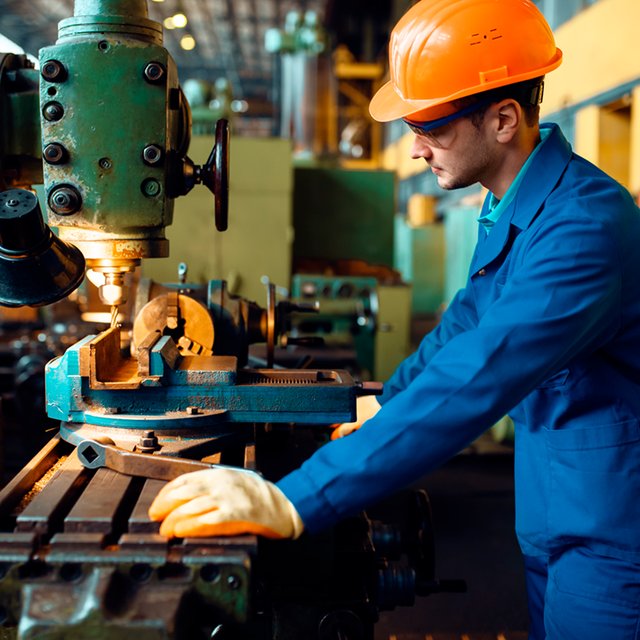 Не всем нужны юристы и программисты: куда идти учиться, чтобы потом без проблем найти работу