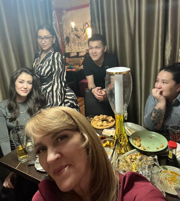 Елена Генералова. Интервью с единственной в мире выморозчицей кораблей: о жизни с тираном, нужде, многодетности и «сложной» профессии