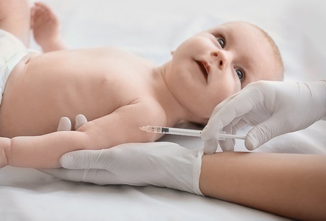 «Ни один врач в здравом уме не может быть против вакцинации»